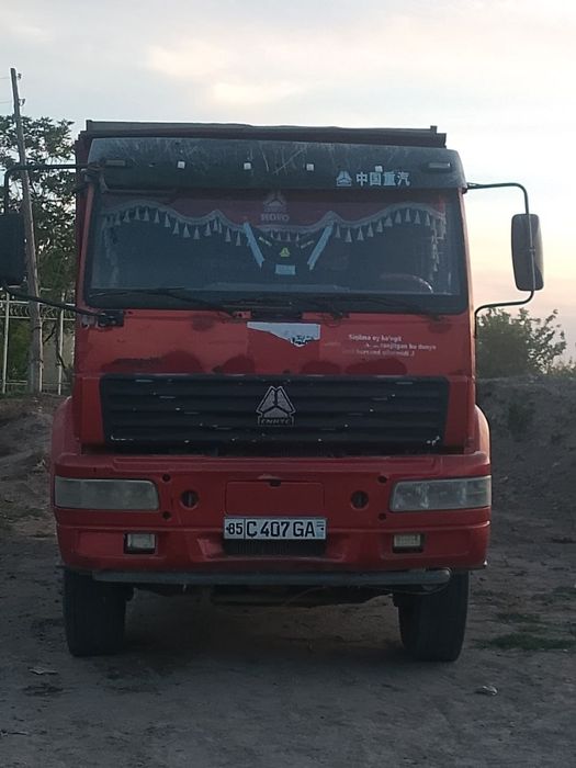 Howo samasval yuk mashinasi sotiladi