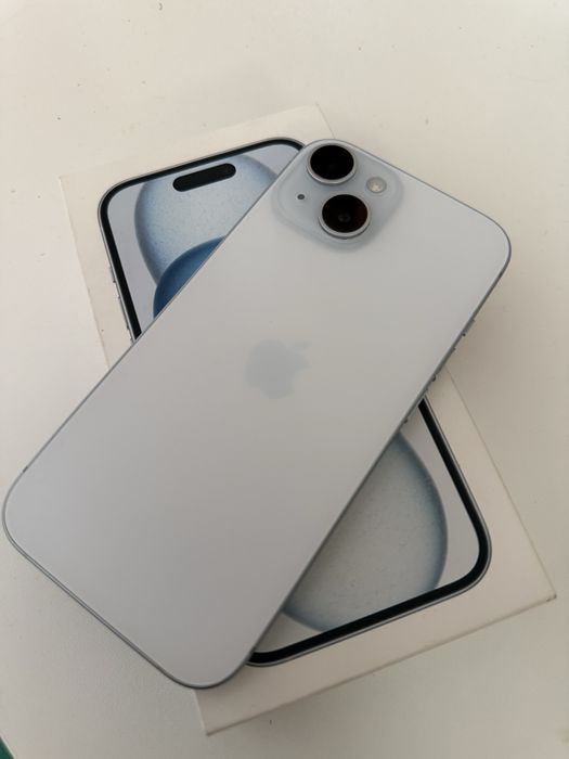 Продавам Iphone 15