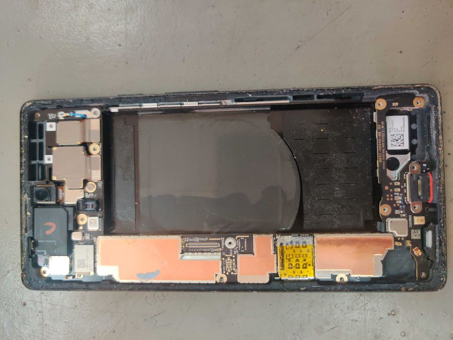 spate si placa de baza de PIXEL 6A - alb