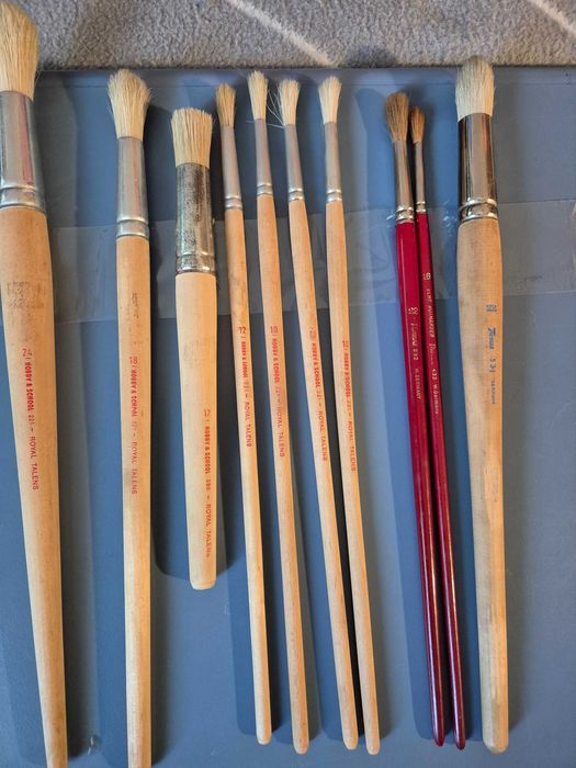 Ocazie ! Set de 10 pensule din gama Hobby & School de la Royal Talens