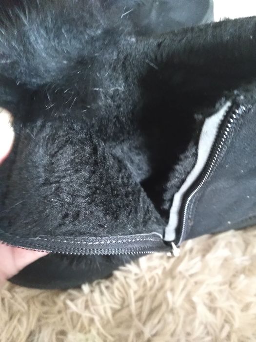 Продам зимние сапожки