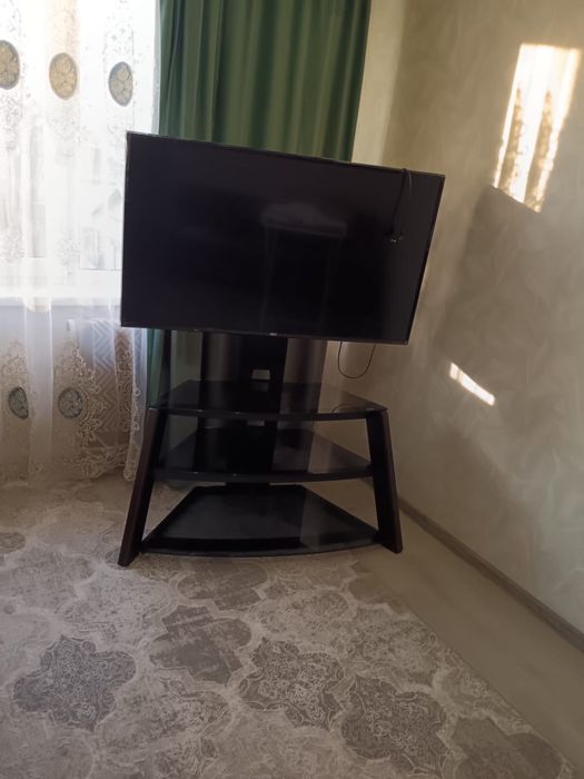 Тумба подставка для телевизора.