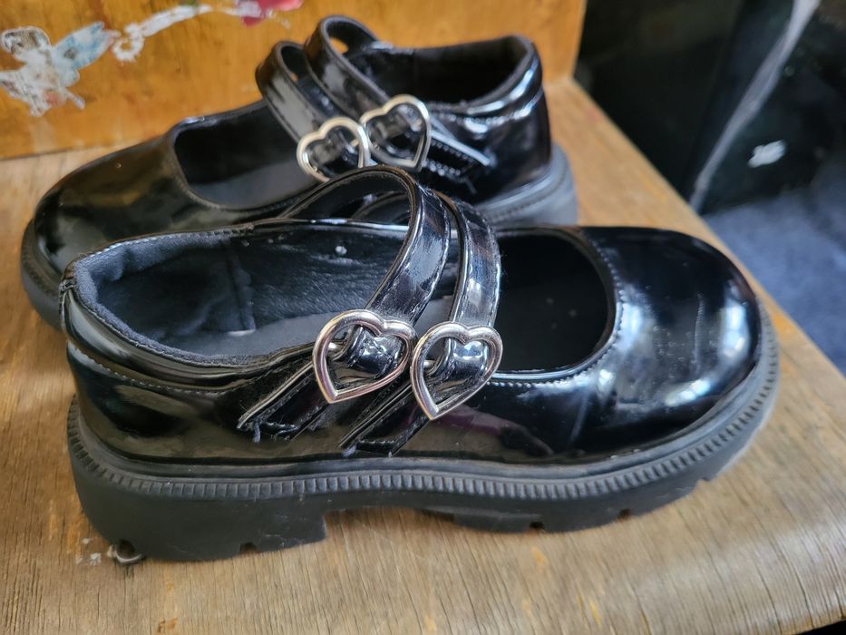 Продам школьную форму