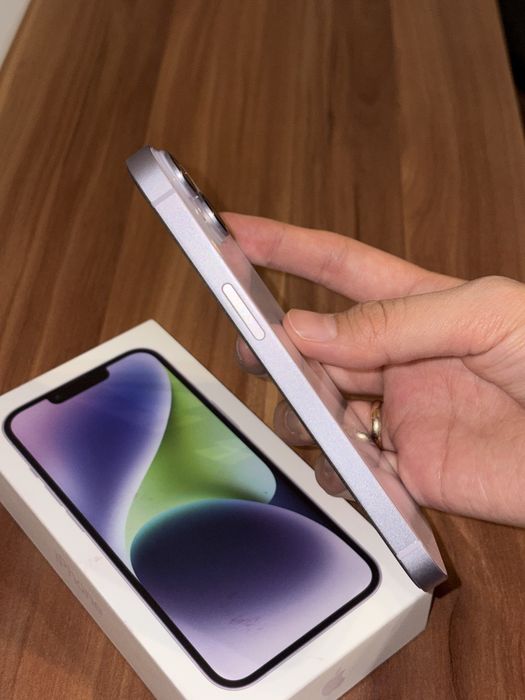IPhone 14 в идеальном состоянии