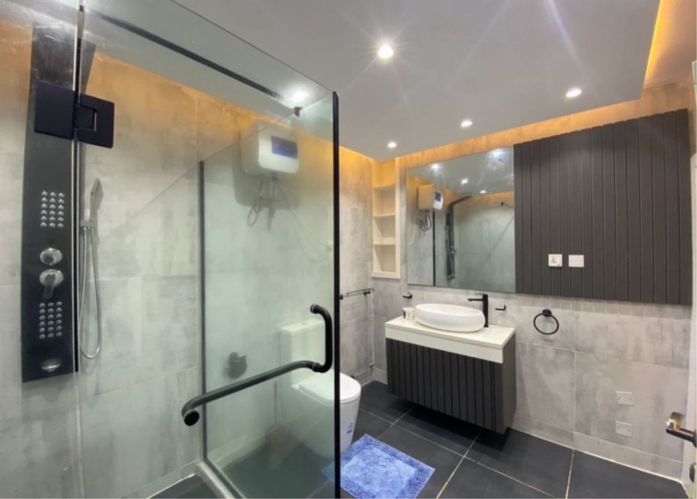 Сдаётся 4х комнатная квартира рядом Grand Mir Hotel!