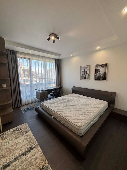 Дава се под наем Тристаен апартамент в София, Витоша - 128 кв.м за 1396.38 € - Снимка #6