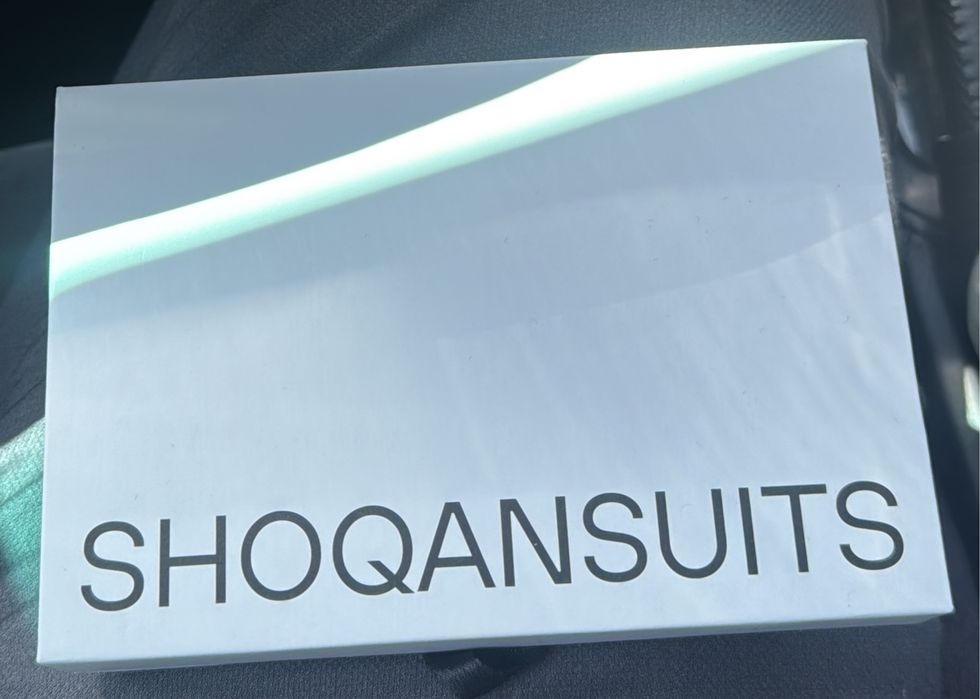 Продам подарочный сертификат SHOQANSUITS