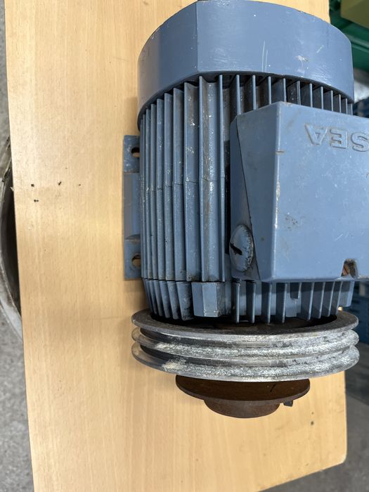 Motor electric de 0,75 kw