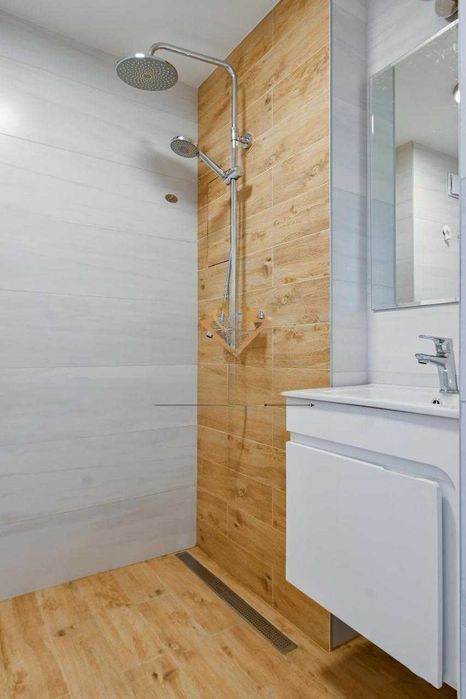 Дава се под наем Тристаен апартамент в София, Гоце Делчев - 73 кв.м за 765 € - Снимка #4