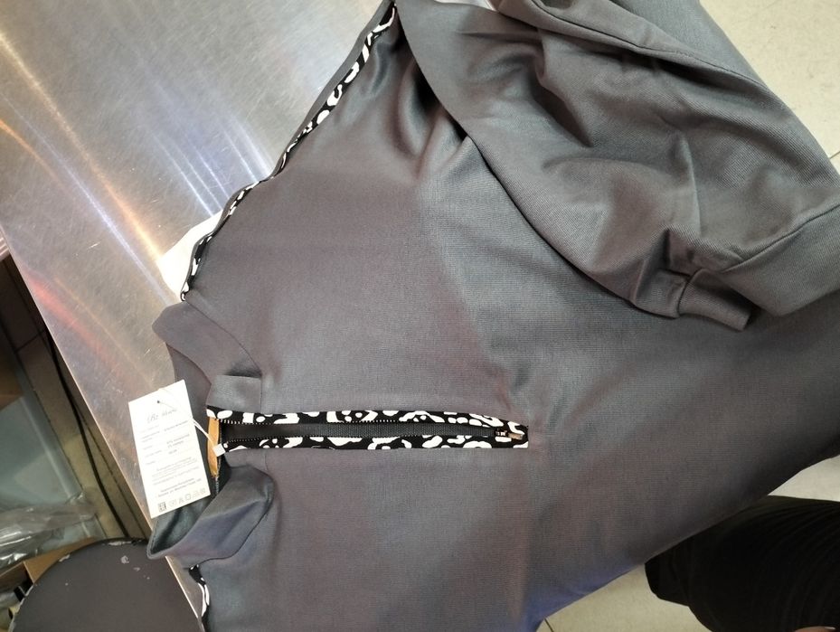 Продам кофту, новая.