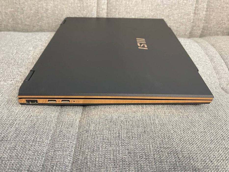 MSI Summit E13 Flip AI Evo