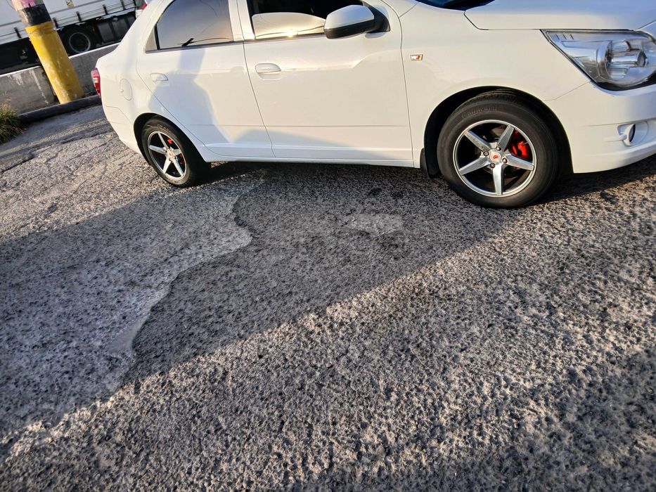 Vossen diska sotiladi