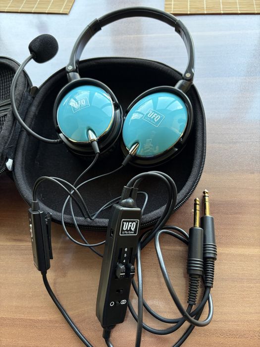 Casti aviatie UFQ , utilizate , stare buna