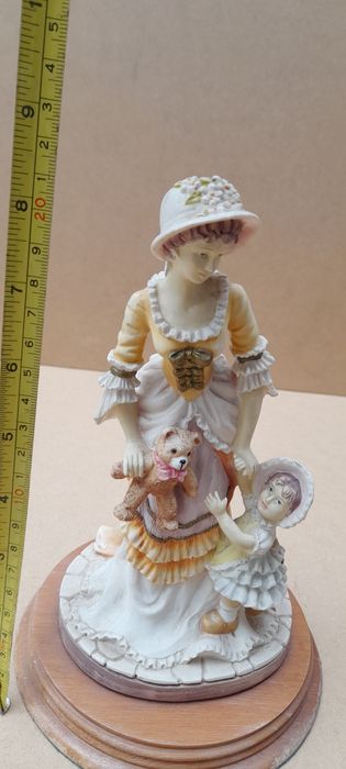 Statueta din rășină