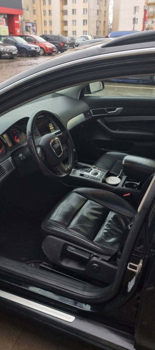 Audi A6C6

Audi A6C6
2.7
Automat
7+1
2006

 Ca si dotari : 

Tri