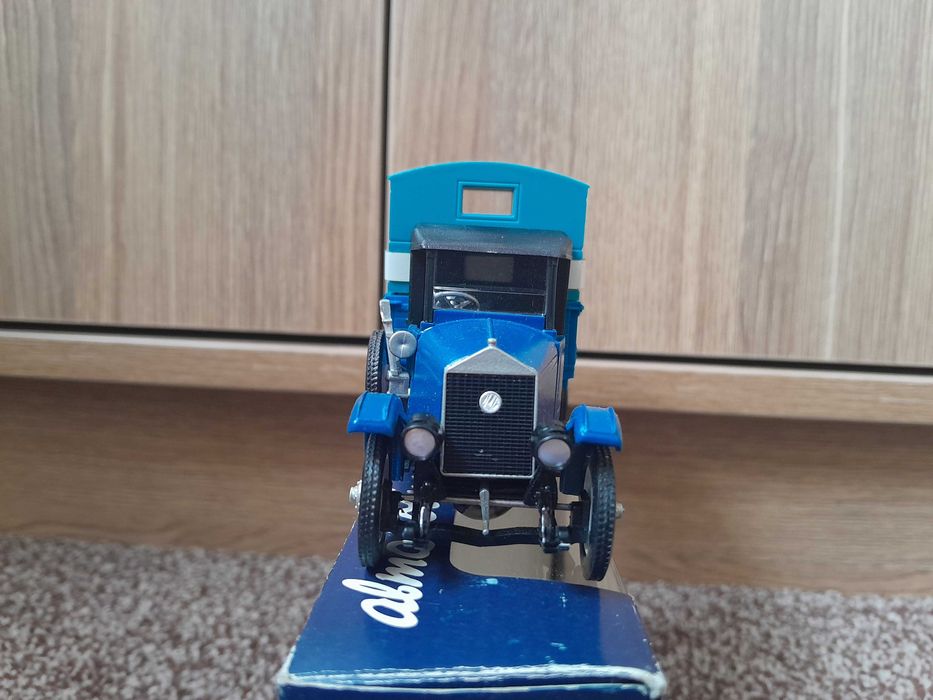 Модель ЗИЛ АМО Ф 15 фургон почта СССР