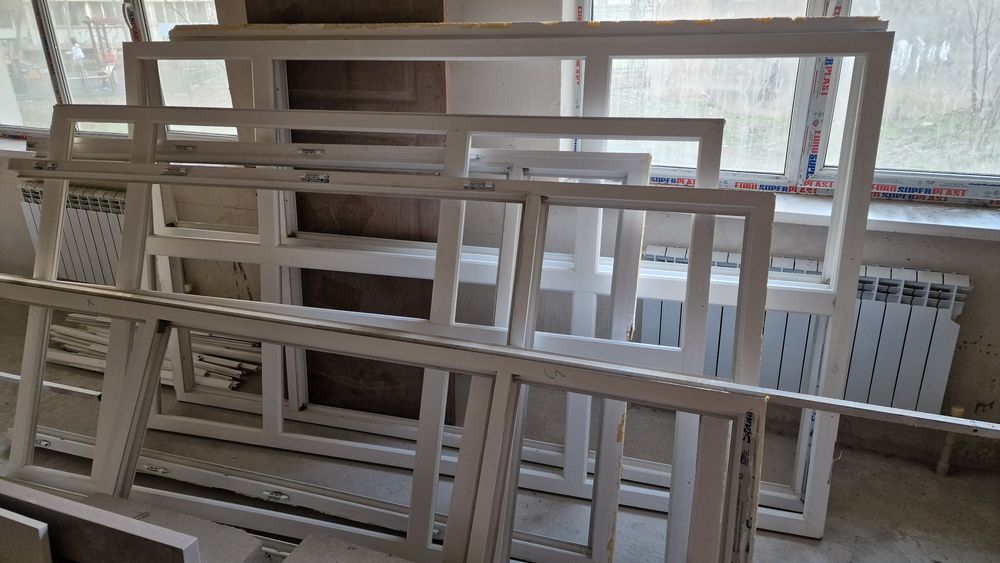 пластковые перегородки и двери