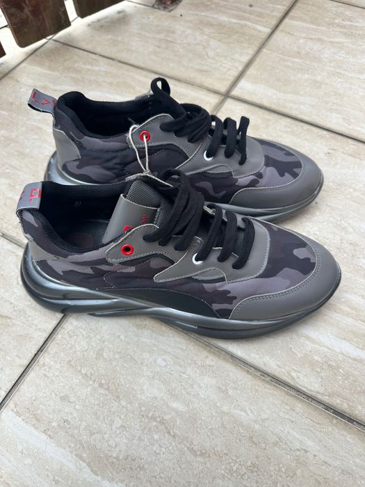 *Нови* OFF Play мъжки маратонки