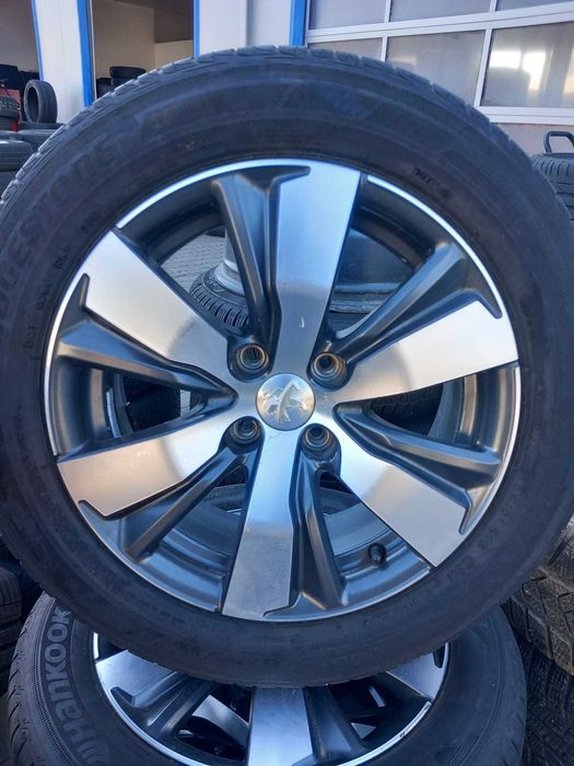 Jante Peugeot 2008 Anvelope vara noi Yokohama 215 65 16