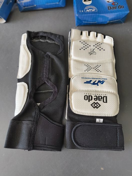 Протектори за ходила Daedo E-Foot Protector TK-Strike – таекуондо