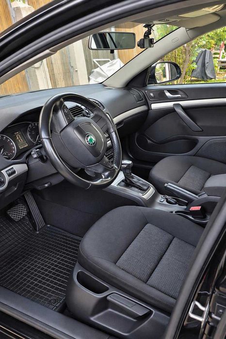 SKODA Octavia 2012 — imagine 2