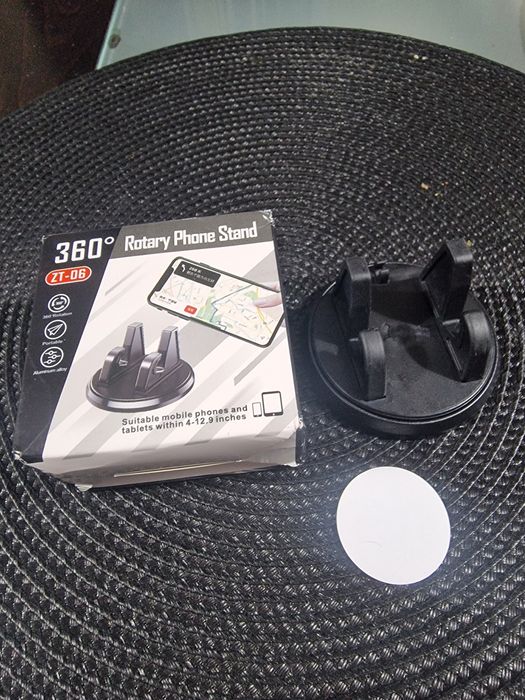 360 градуса въртяща стойка, поgхоgяща за мобилни телефони и таблети