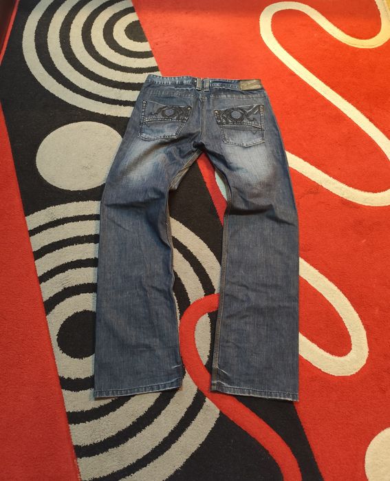 Flared baggy jeans