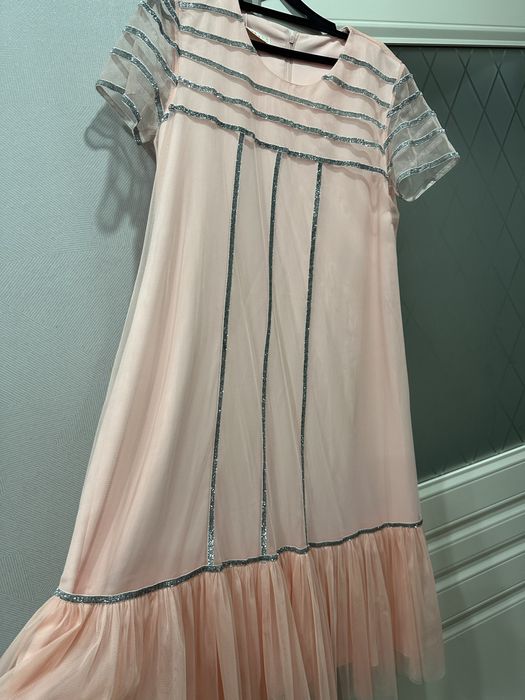 Продам женские платья