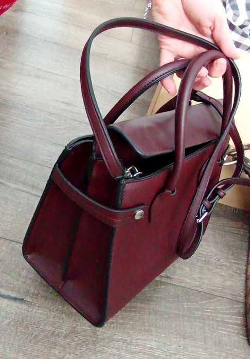 Zara Basic geanta.