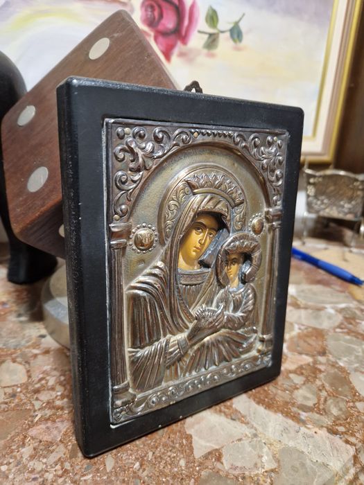 Уникална сребърна антикварна икона със сертификат