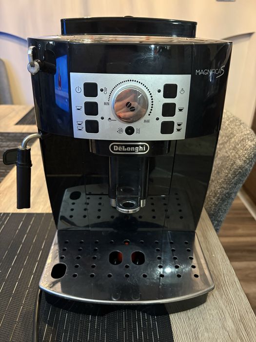 Кафеавтомат Delonghi Magnifica
