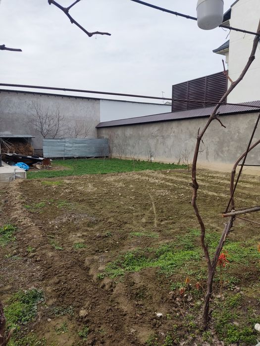 Yer sotiladi srochna oh Xonabod beruniy mahalla