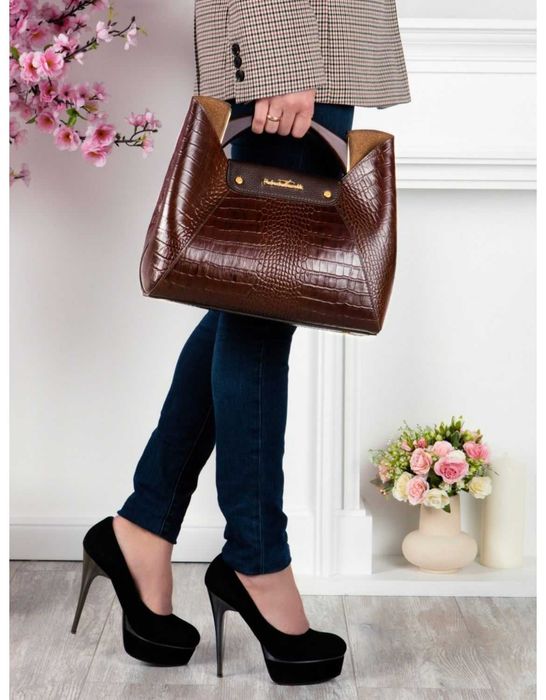 Продаю кожанную сумку