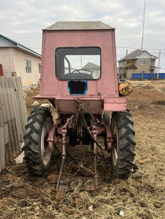 Продам трактор т25