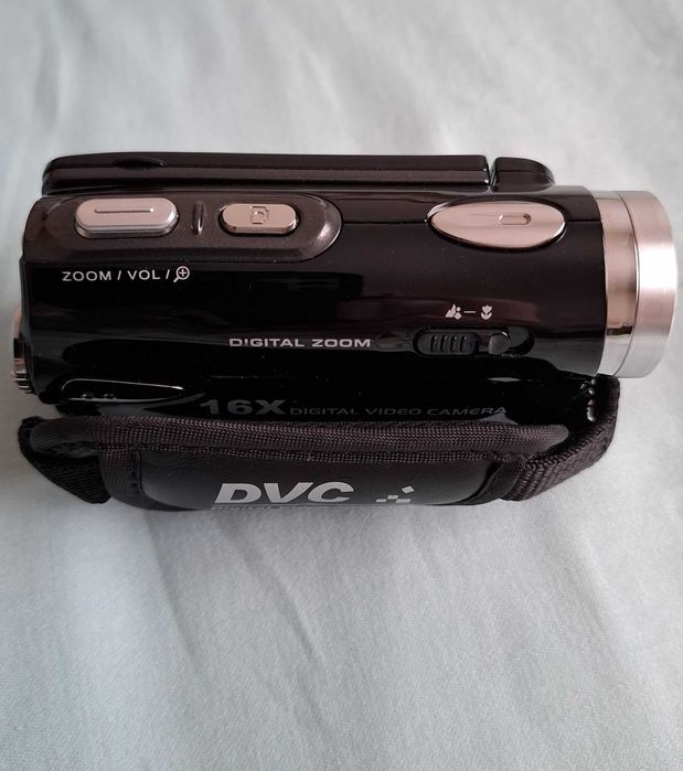 Продам видеокамеру SONY