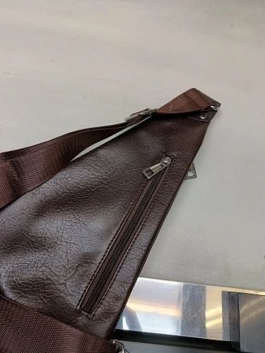 Мужская кожаная барсетка через плечо