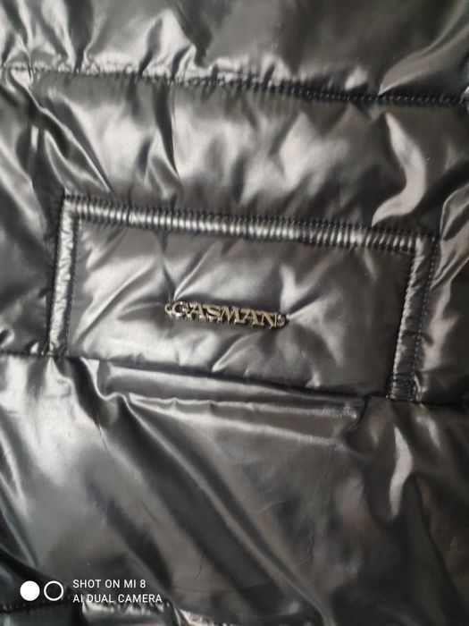 Продам зимнюю куртку.