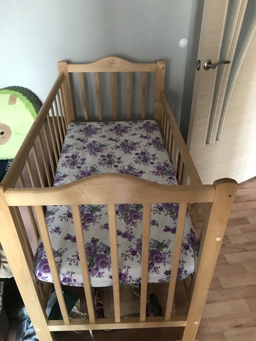 Детская кроватка