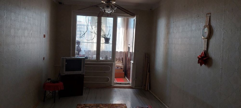 3 xonalik xonadon sotiladi polichudes bozori roparasida