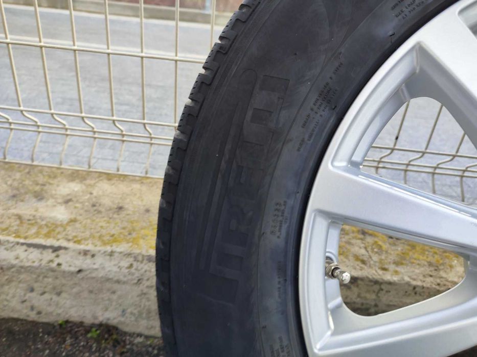 246 - 4бр. Алуминиеви джанти 17'' 5x108 с гуми 215/65R17 Opel
