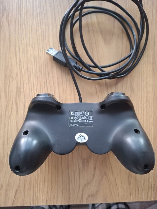 Logitech джойстик