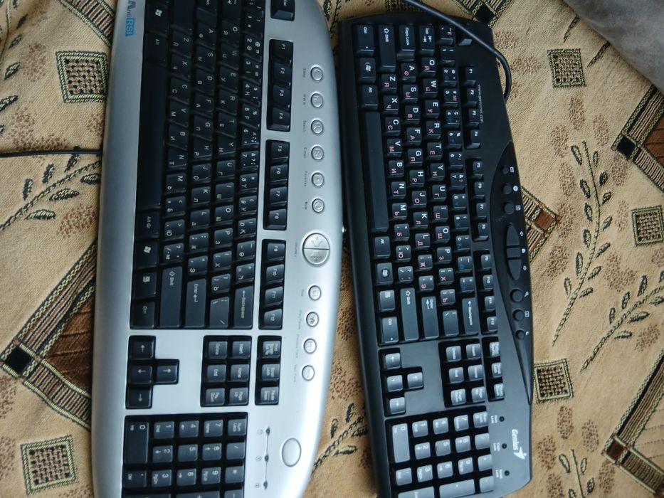 Мониторы по 5 тысяч.