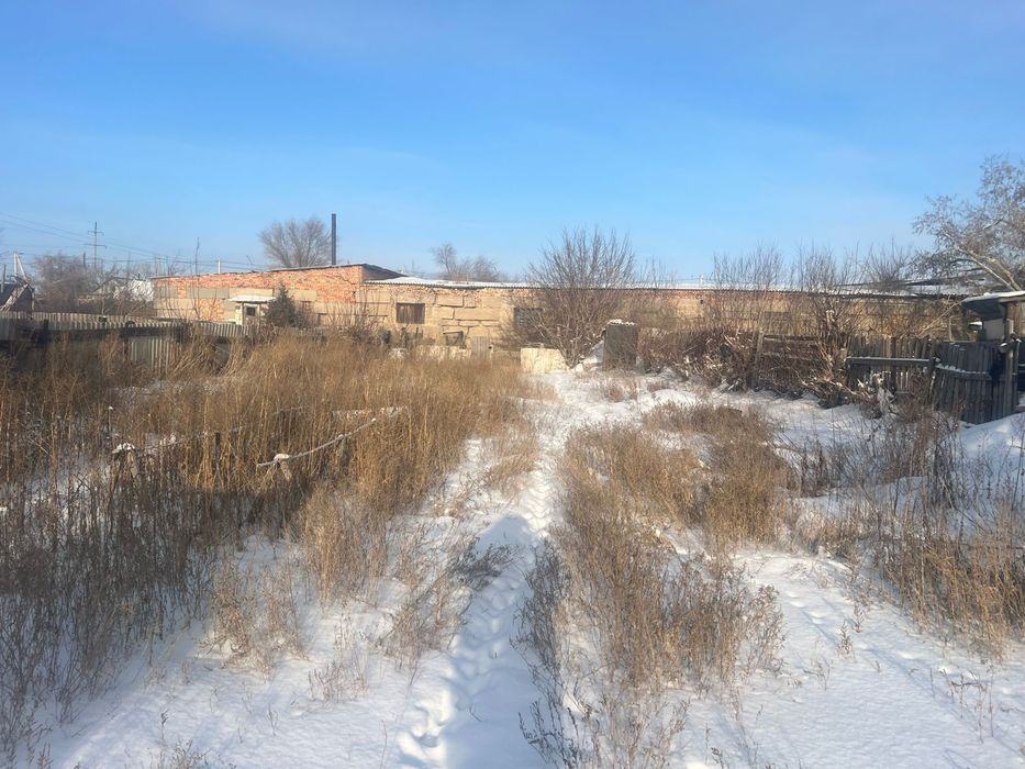 Продается участок (с аварийным домом)