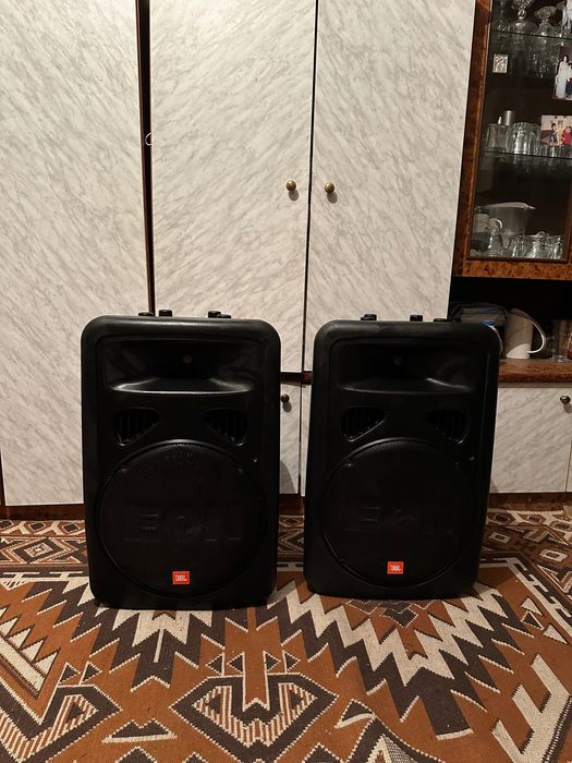 Тонколони jbl eon