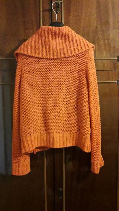 Кофты шерстяные,