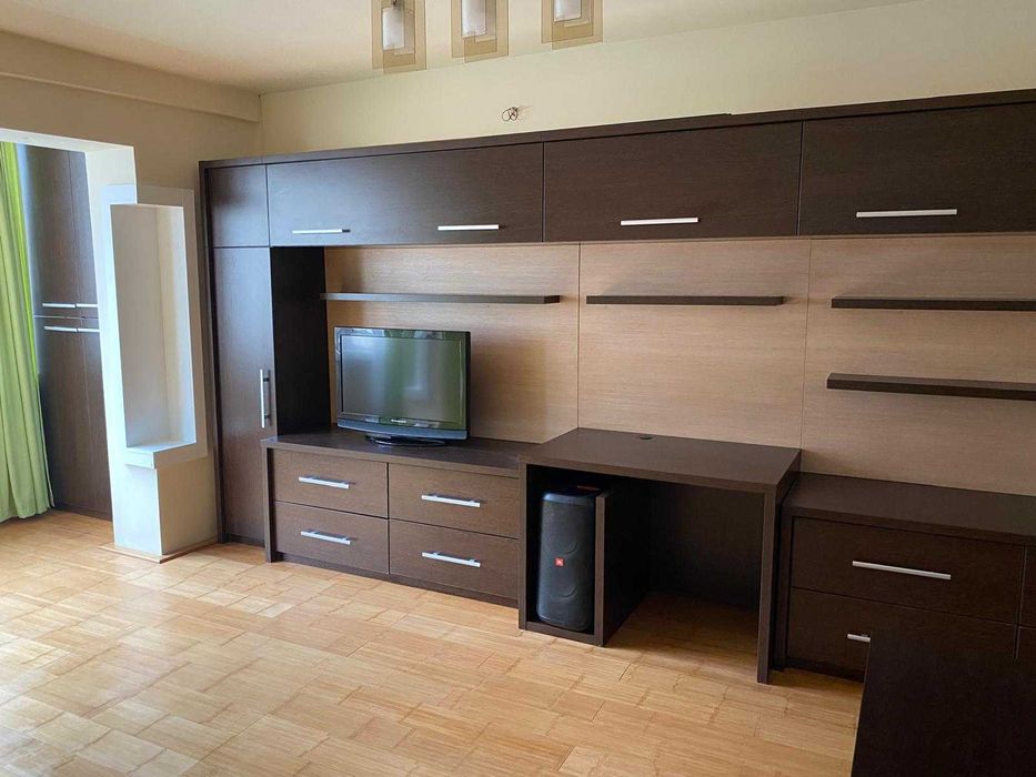 Proprietar, vand apartament cu 2 camere in Baile Herculane