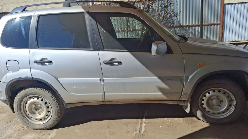 Продам Нива Шевролет