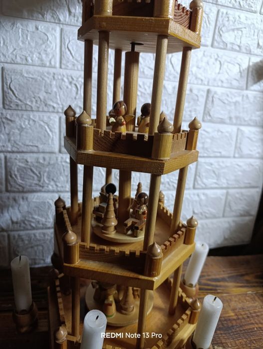 Дървена коледна въртележка