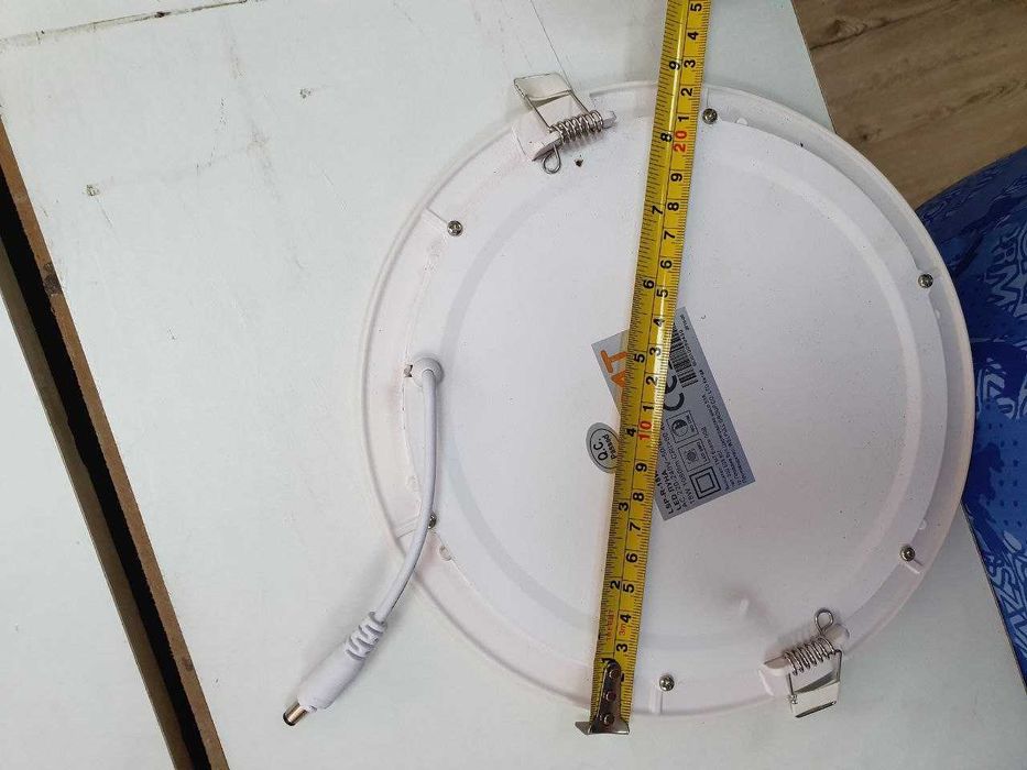 Продавам комплект пана и лунички (2 размера) за окачен таван