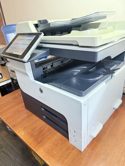 МФУ. HP 725 А3 формата